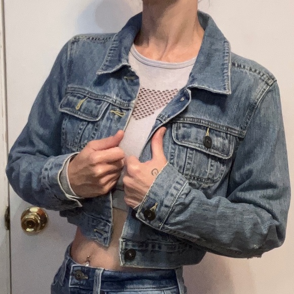 Old Navy Cropped Jean Jacket - Picture 1 of 3
